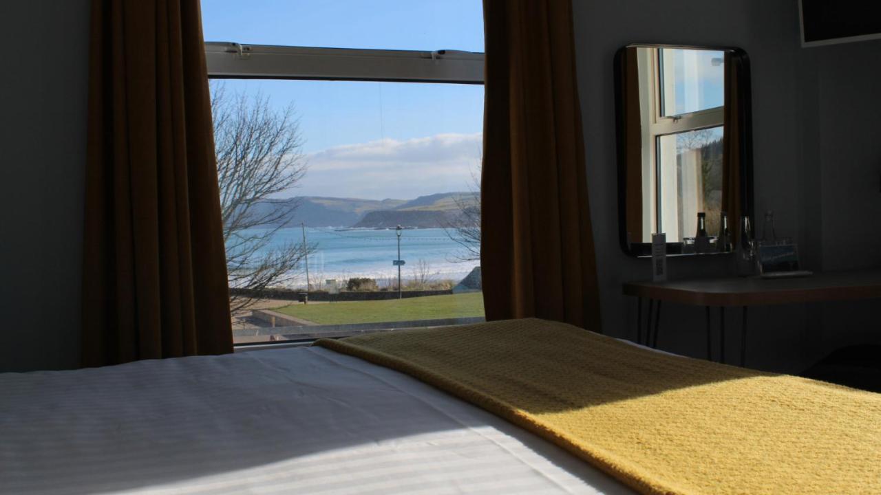 Marine Hotel Ballycastle Eksteriør billede
