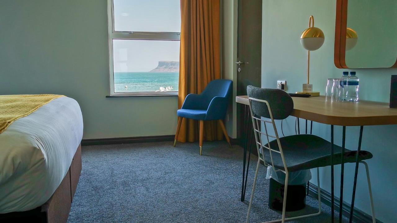 Marine Hotel Ballycastle Eksteriør billede