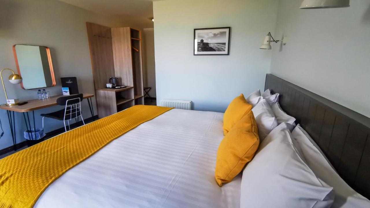 Marine Hotel Ballycastle Eksteriør billede