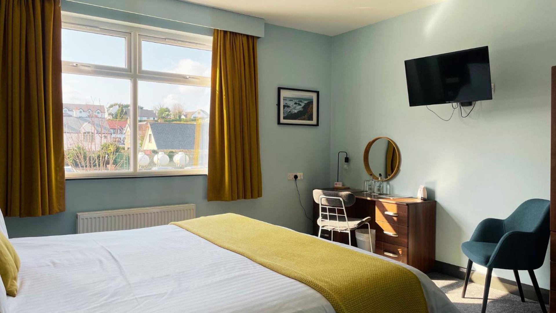 Marine Hotel Ballycastle Eksteriør billede