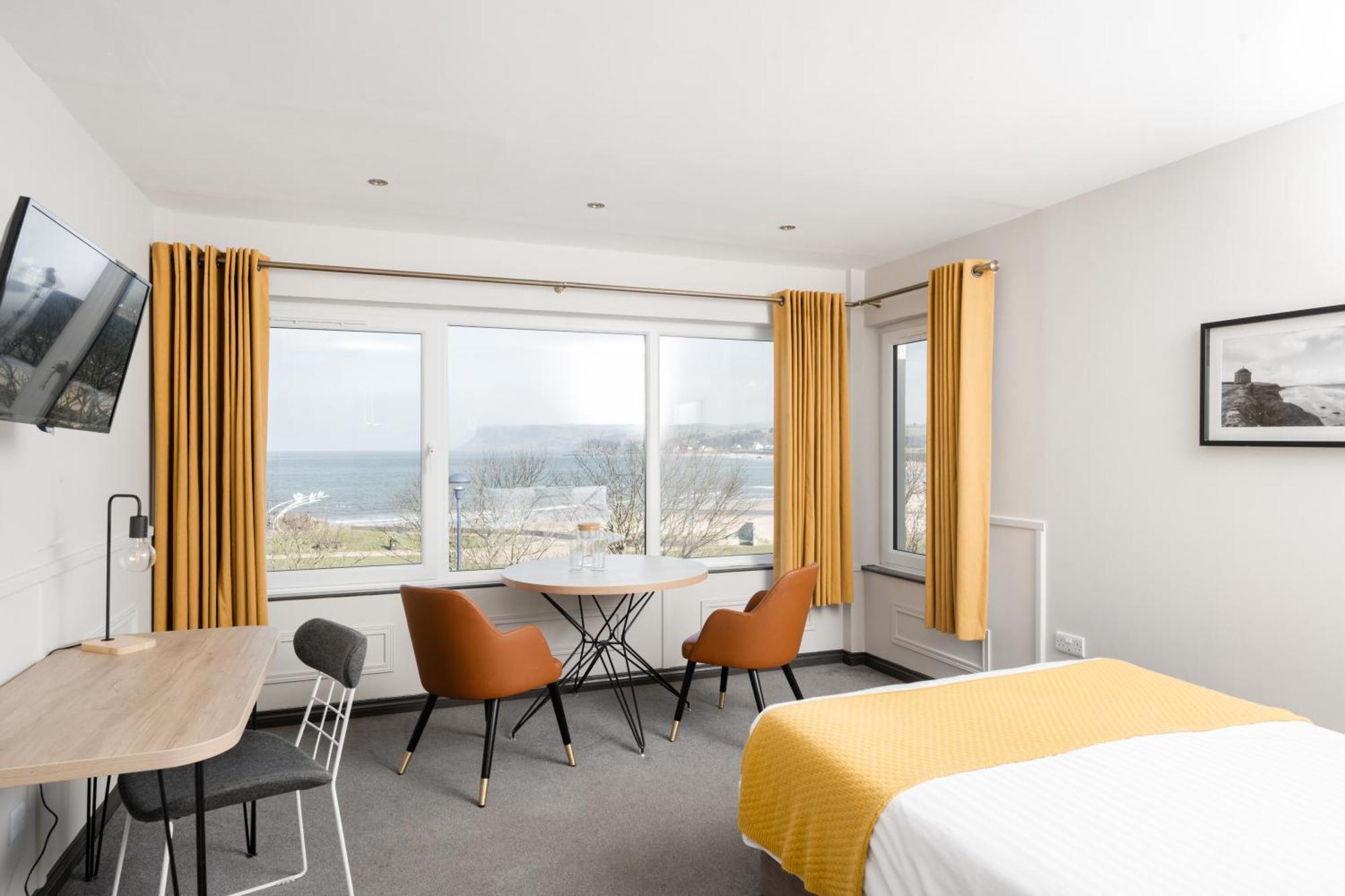 Marine Hotel Ballycastle Eksteriør billede