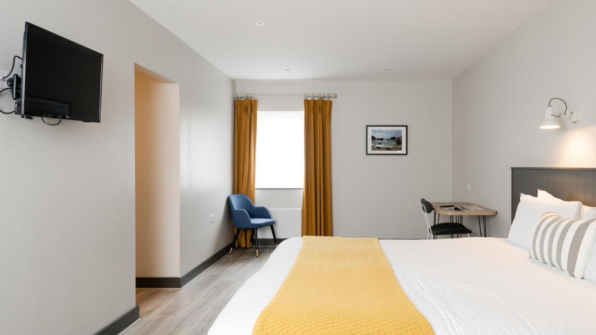 Marine Hotel Ballycastle Eksteriør billede