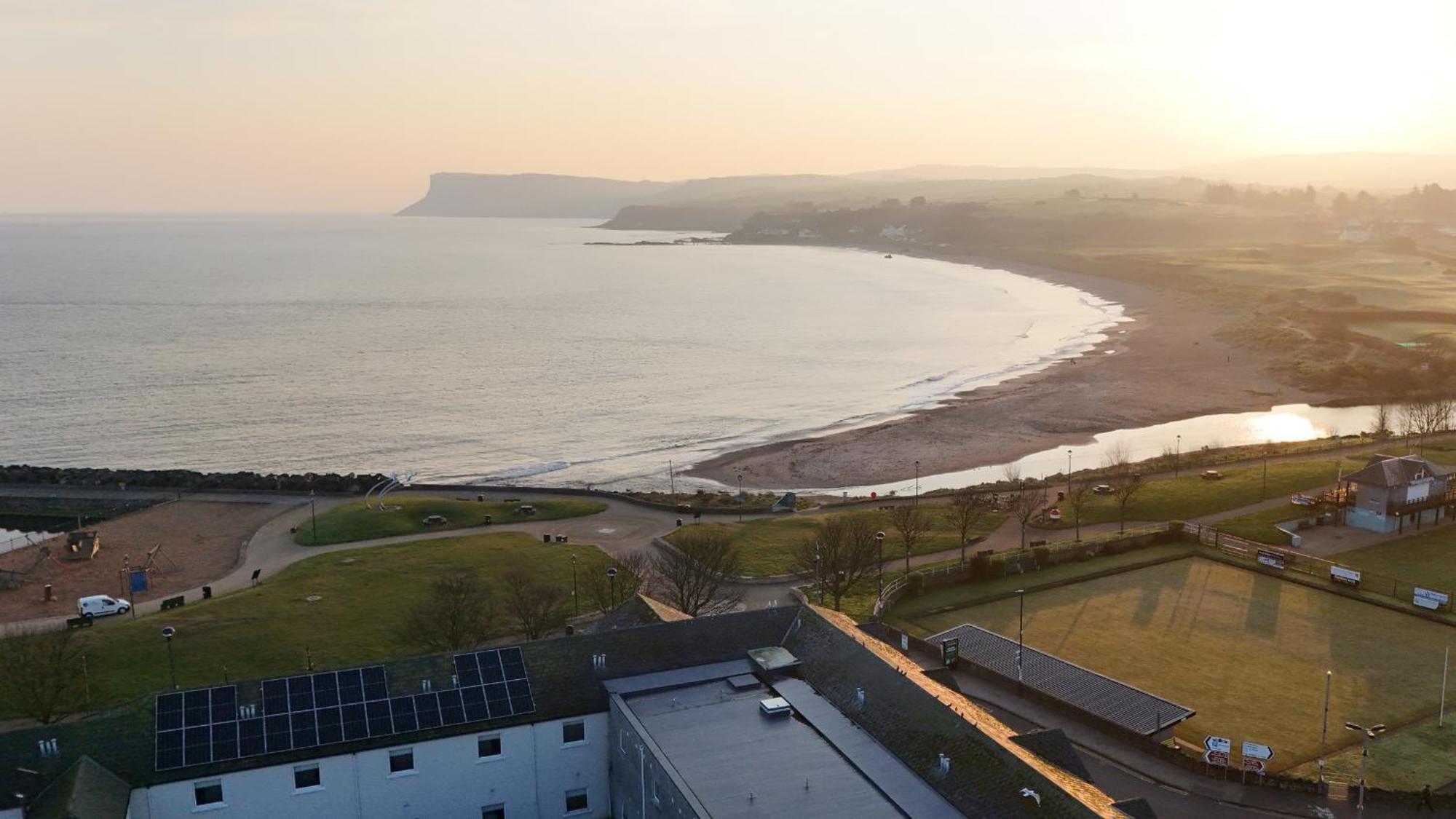 Marine Hotel Ballycastle Eksteriør billede